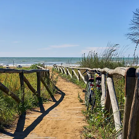 Flat In With Swimming Pool And Balcony * Bibione