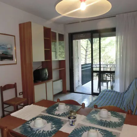 Flat In With Swimming Pool And Balcony *
